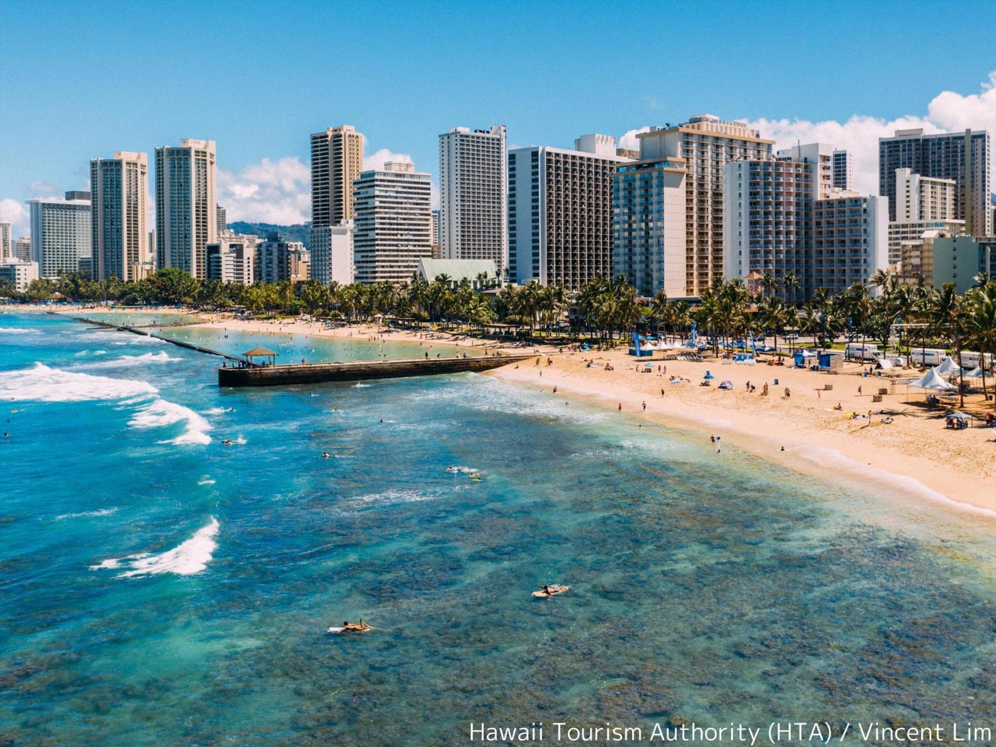 Capsule hotel First International Hawaii *